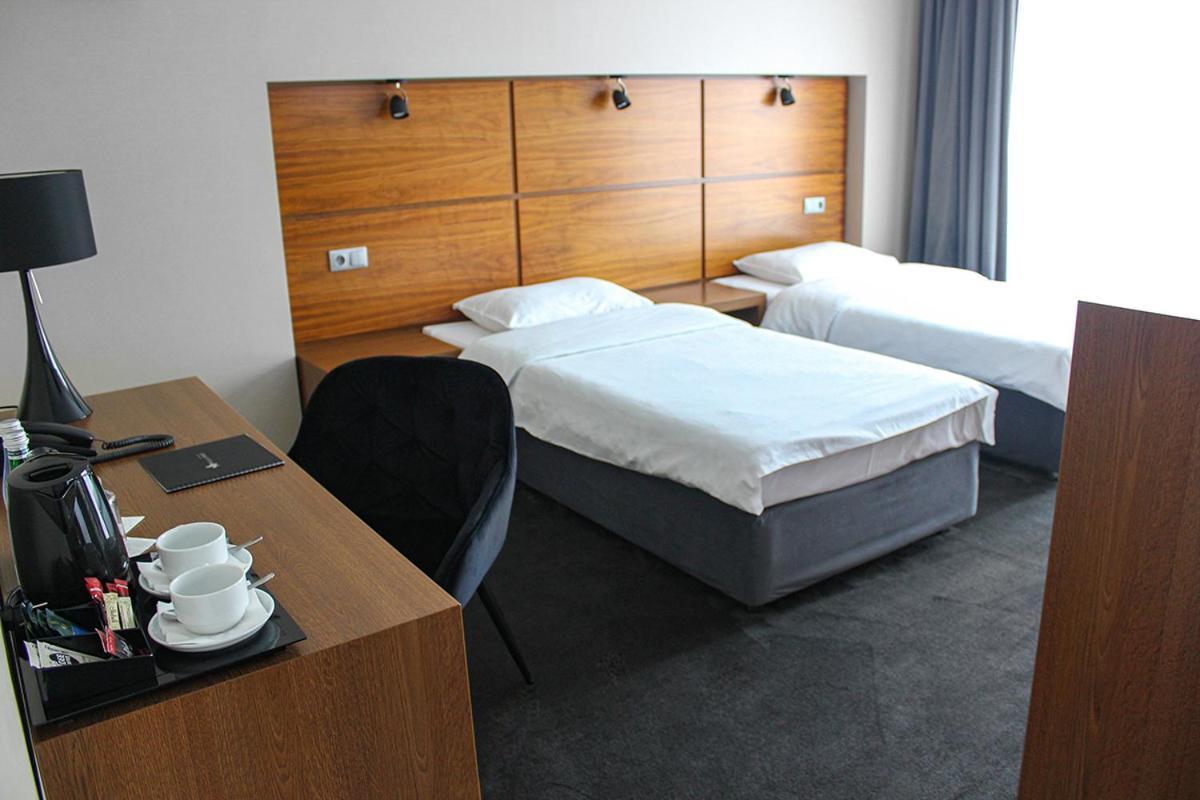 Willa Port Ostróda Buitenkant foto A room at the hotel