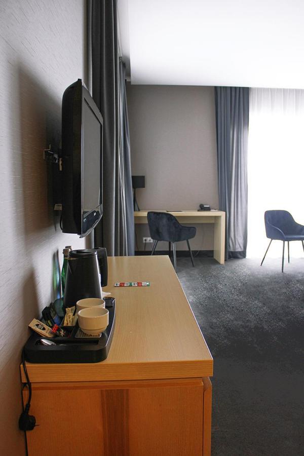 Willa Port Ostróda Buitenkant foto A room at the hotel
