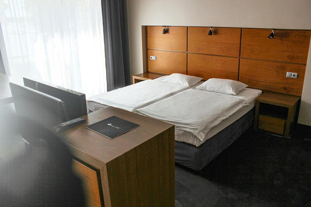 Willa Port Ostróda Buitenkant foto A room at the hotel