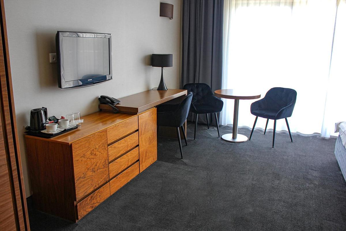 Willa Port Ostróda Buitenkant foto A room at the hotel